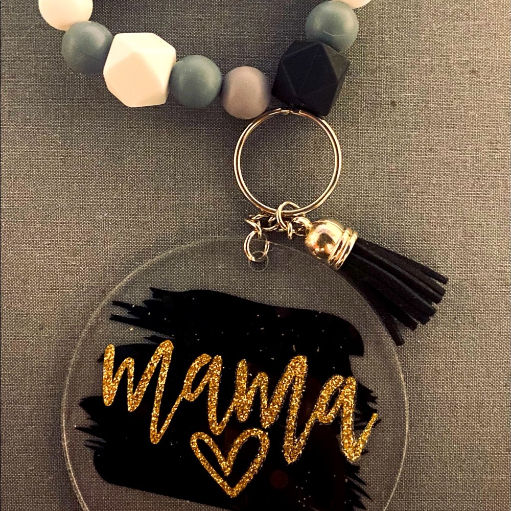 Mama Keychain